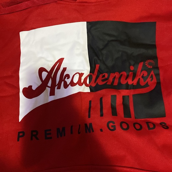 Brand New Akademiks sweater for men’s - Picture 2 of 3